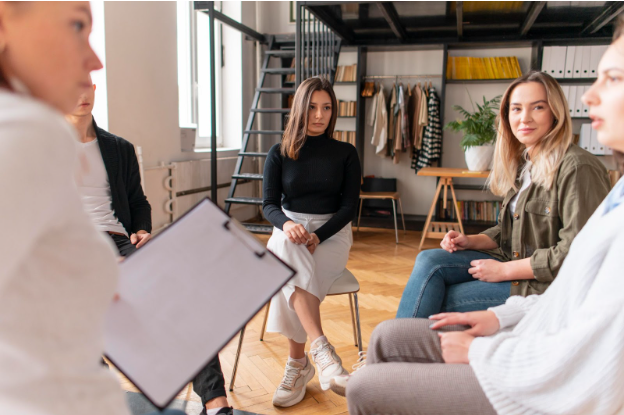 How Do Mental Health Clinics Near Me Handle Bipolar Disorder Treatment