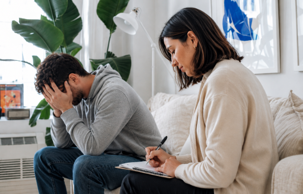 Bipolar Disorder Treatment With a Psychiatrist in Fairfax County Virginia Accepting Sentara